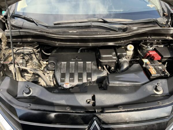 2019 Mitsubishi Xpander 1.5 GLX Plus A/T - Image 9