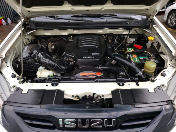 2021 Isuzu Mu-x 1.9 RZ4E A/T - Image 9