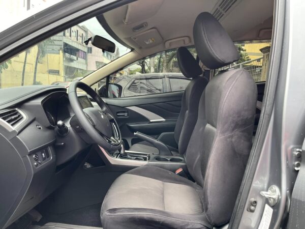 2019 Mitsubishi Xpander 1.5 GLS Casa Maintained A/T - Image 10
