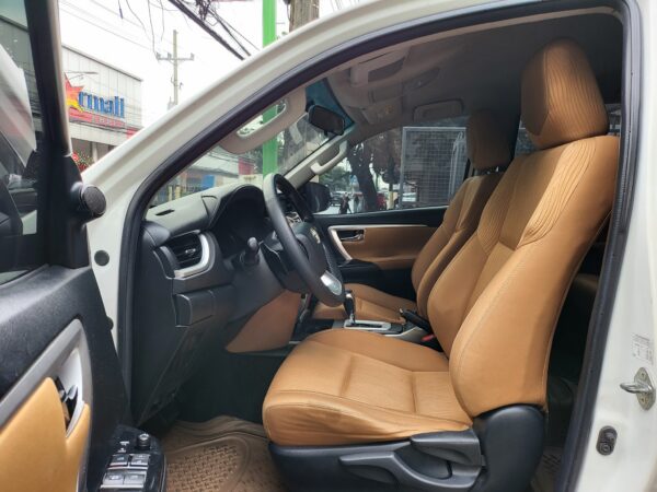 2016 Toyota Fortuner 2.4 G Diesel A/T - Image 9