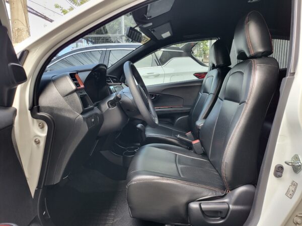 2022 Honda Brio 1.2 RS 30K KM A/T - Image 10