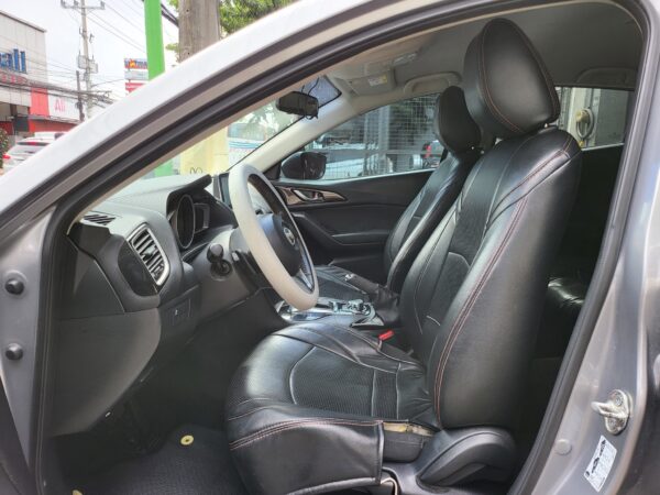 2016 Mazda 3 Hatchback 1.5 Skyactiv A/T - Image 10