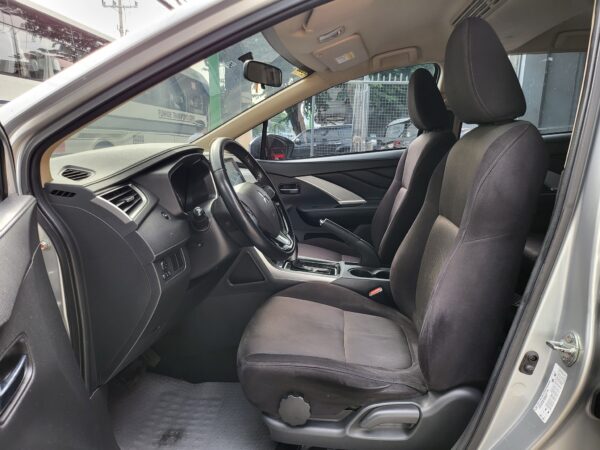 2019 Mitsubishi Xpander 1.5 GLS A/T - Image 11