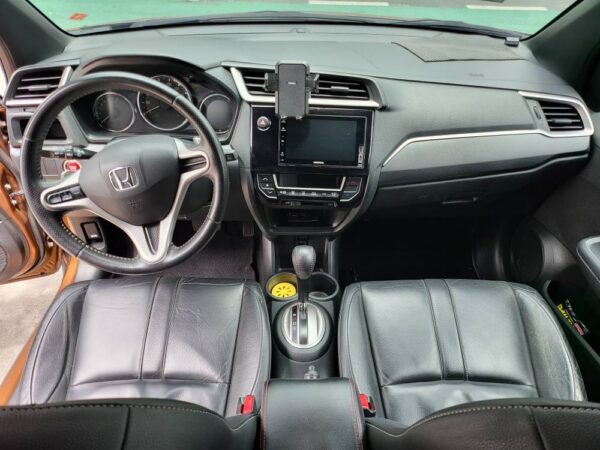 2018 Honda BR-V 1.5 V A/T - Image 11