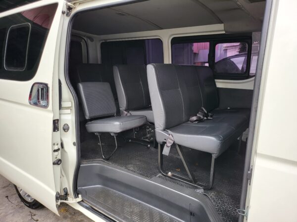 2017 Toyota Hiace 3.0 Commuter M/T - Image 12