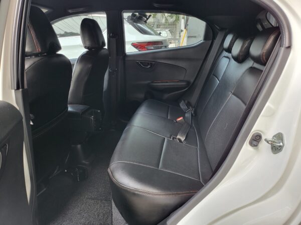 2022 Honda Brio 1.2 RS 30K KM A/T - Image 12