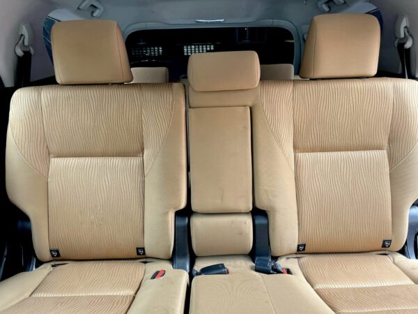 2017 Toyota Fortuner 2.4 G Diesel A/T - Image 13