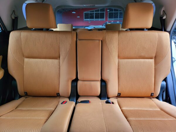 2016 Toyota Fortuner 2.4 G Diesel A/T - Image 12