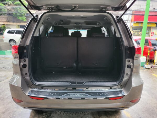 2017 Toyota Fortuner 2.7 G Gas A/T - Image 14