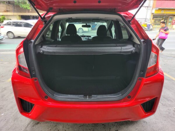 2016 Honda Jazz 1.5 V A/T - Image 14
