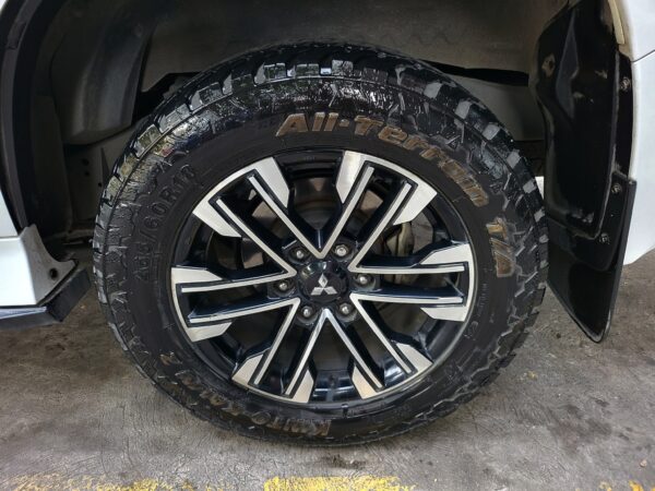 2020 Mitsubishi Montero Sport 2.4 GT A/T - Image 15