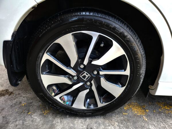 2022 Honda Brio 1.2 RS 30K KM A/T - Image 15