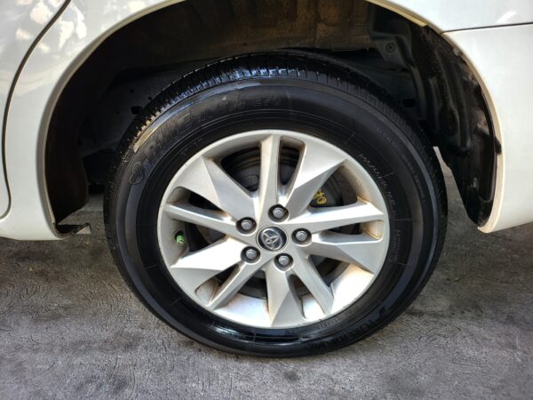 2018 Toyota Innova 2.8 G Diesel A/T - Image 15
