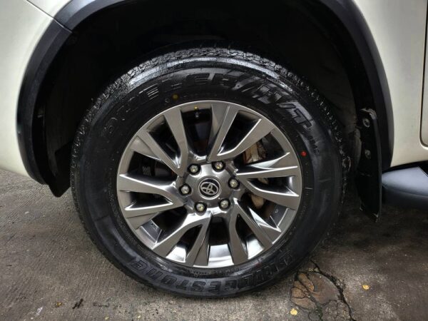 2022 Toyota Fortuner 2.8 Q Diesel A/T - Image 14
