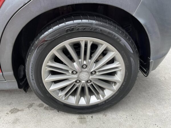 Hyundai Kona 2019 2.0 GLS 30KM A/T - Image 15