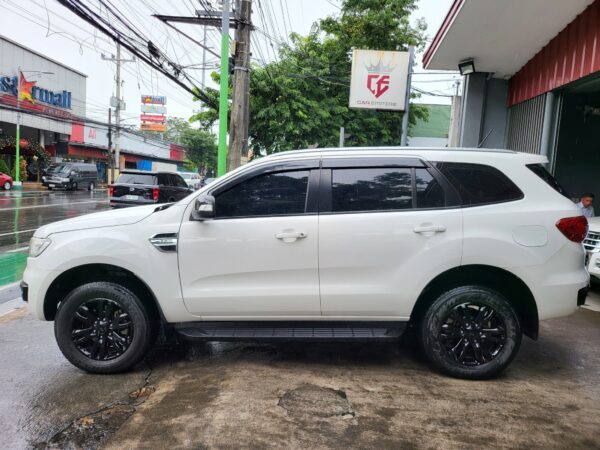 2018 Ford Everest 2.2 Trend A/T - Image 3