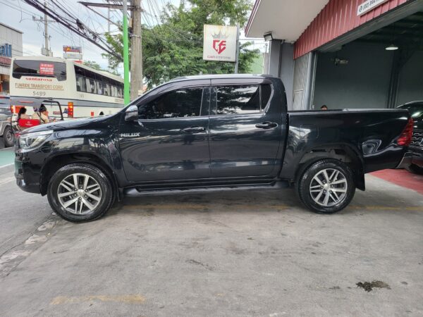 2020 Toyota Hilux 2.8 Conquest 4x4 A/T - Image 3