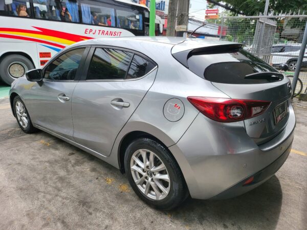 2016 Mazda 3 Hatchback 1.5 Skyactiv A/T - Image 4