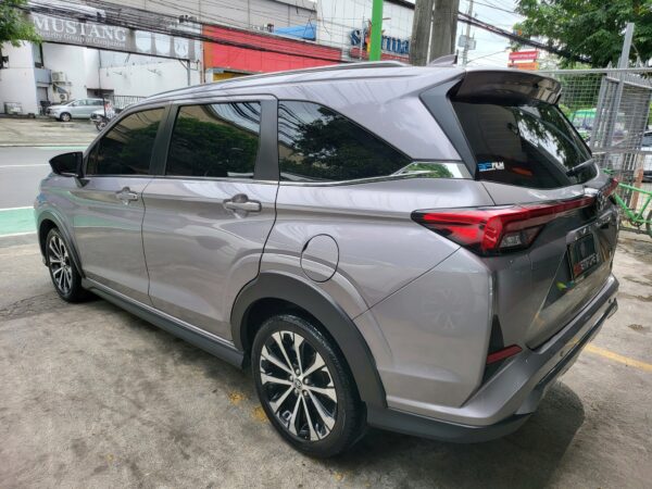 2023 Toyota Veloz 1.5 V A/T - Image 4