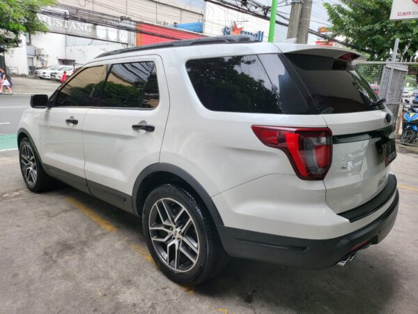 2018 Ford Explorer 3.5 Ecoboost Sport 4x4 W/Sunroof A/T - Image 4