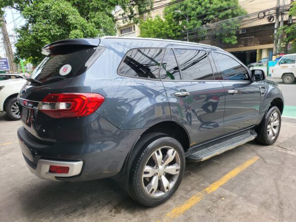 2016  Ford Everest 2.2 Titanium W/ Sunroof A/T - Image 6
