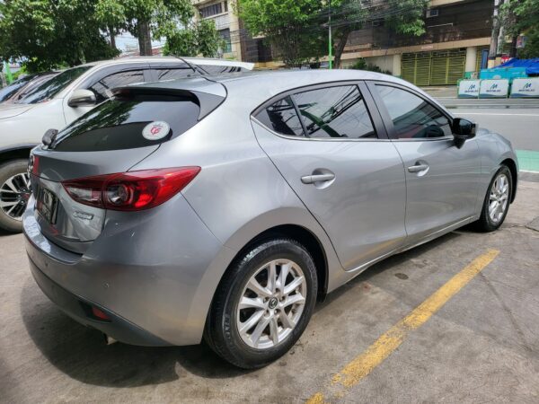2016 Mazda 3 Hatchback 1.5 Skyactiv A/T - Image 6