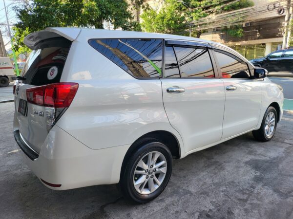 2018 Toyota Innova 2.8 G Diesel A/T - Image 6