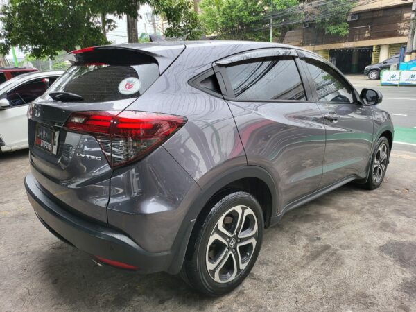 2021 Honda HR-V 1.8 E A/T - Image 6