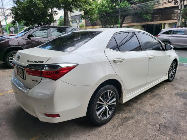 2019 Toyota Altis 1.6 V A/T - Image 7