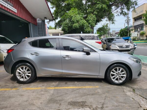 2016 Mazda 3 Hatchback 1.5 Skyactiv A/T - Image 7