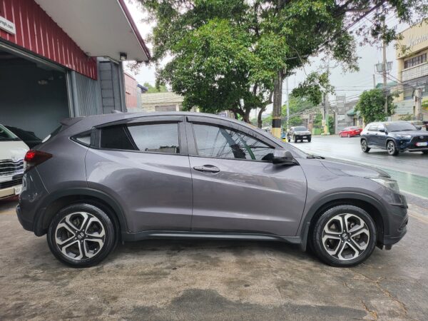 2021 Honda HR-V 1.8 E A/T - Image 7