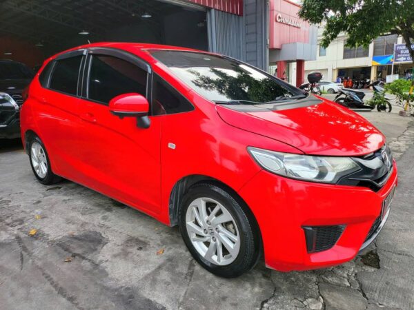 2016 Honda Jazz 1.5 V A/T - Image 8