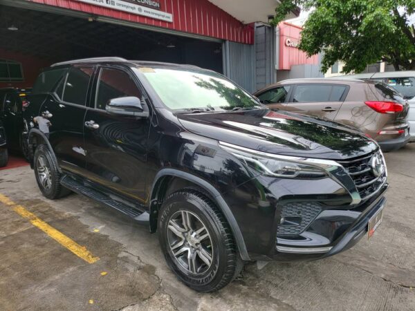 2021 Toyota Fortuner 2.4 V Diesel A/T - Image 8