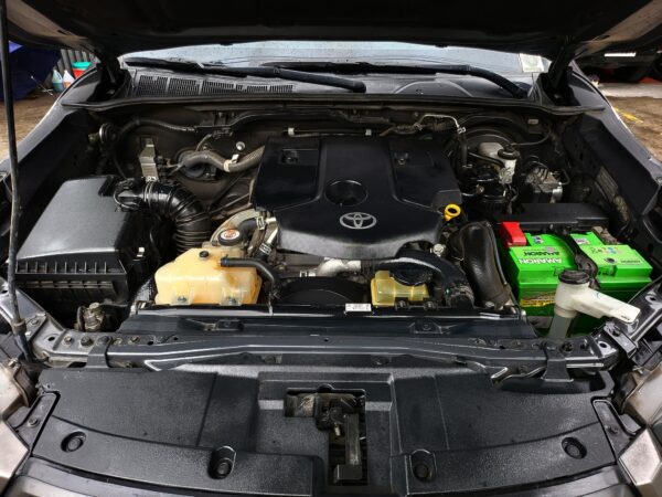2021 Toyota Hilux 2.4 G A/T - Image 9