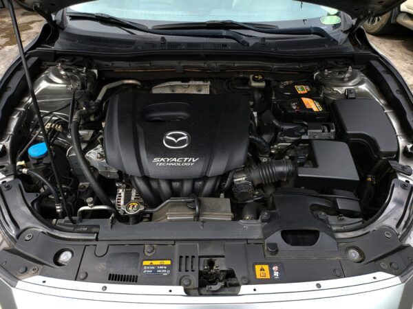 2016 Mazda 3 Hatchback 1.5 Skyactiv A/T - Image 9