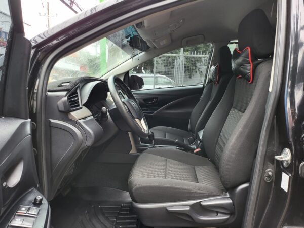 2019 Toyota Innova 2.0 E Gas A/T - Image 10