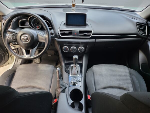 2016 Mazda 3 1.5 Skyactiv 30K KM A/T - Image 11