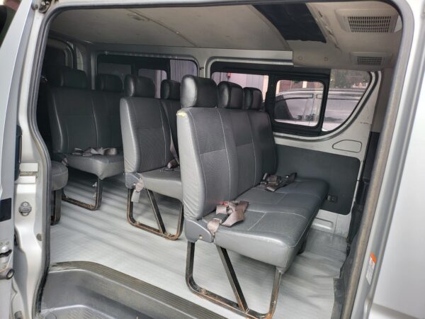 2022 Toyota Hiace Commuter 3.0 M/T - Image 12