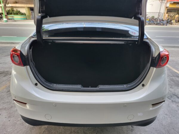 2016 Mazda 3 1.5 Skyactiv 30K KM A/T - Image 14