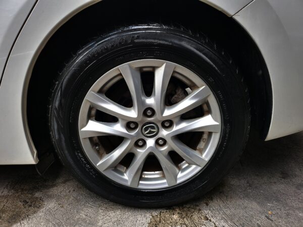 2016 Mazda 3 1.5 Skyactiv 30K KM A/T - Image 15