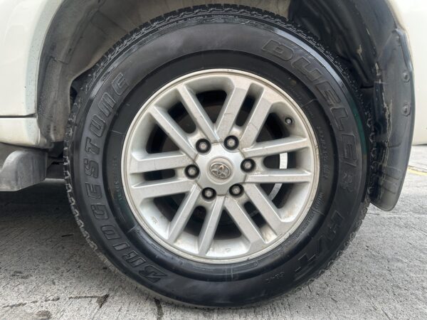 2014 Toyota Fortuner 2.5 G A/T - Image 16