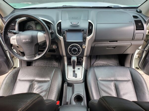 2015 Isuzu MU-X 2.5 LS-A A/T - Image 10
