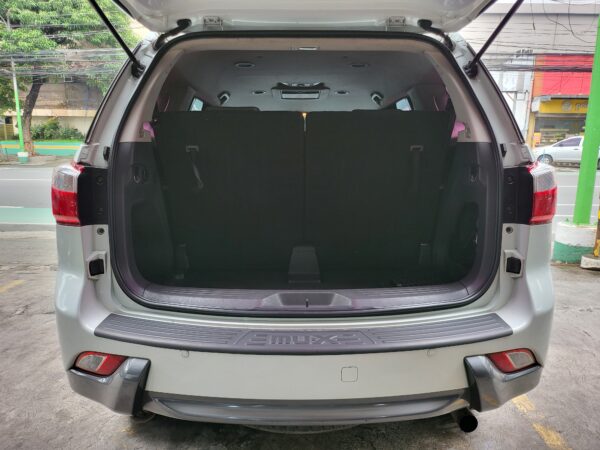 2015 Isuzu MU-X 2.5 LS-A A/T - Image 14