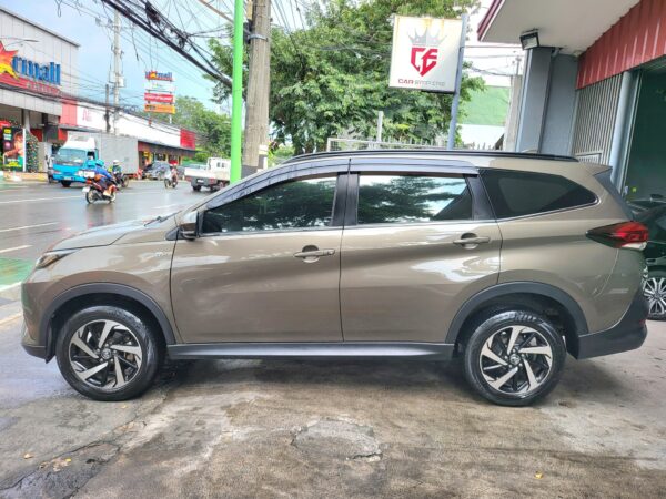 2022 Toyota Rush 1.5 G A/T - Image 3