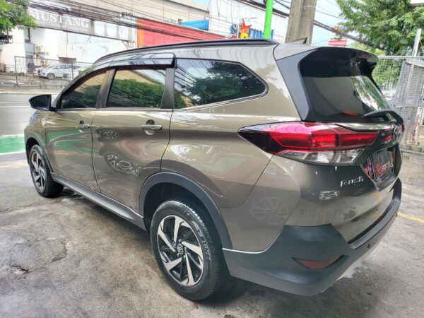 2022 Toyota Rush 1.5 G A/T - Image 4