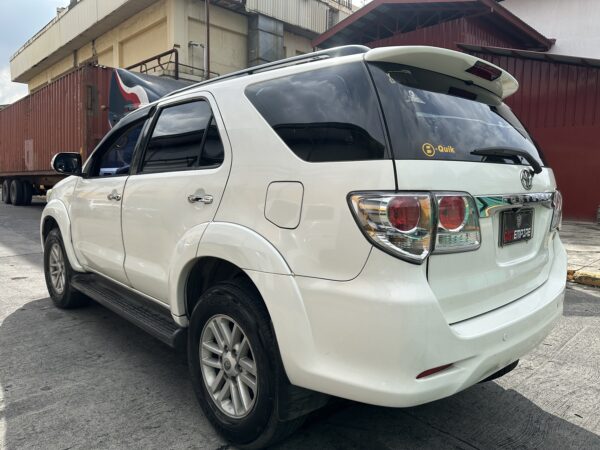 2014 Toyota Fortuner 2.5 G A/T - Image 5