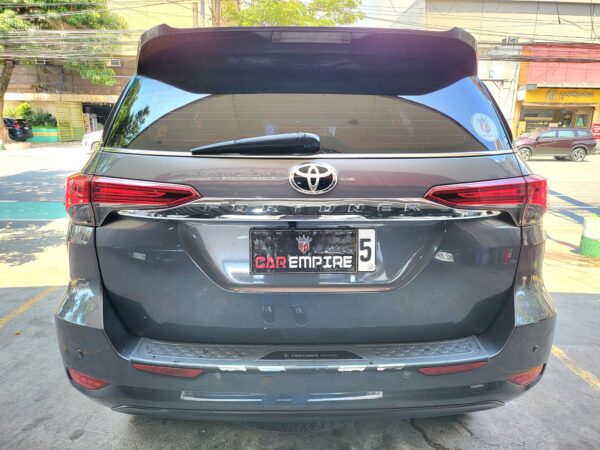 2018 Toyota Fortuner 2.4 V Diesel A/T - Image 5