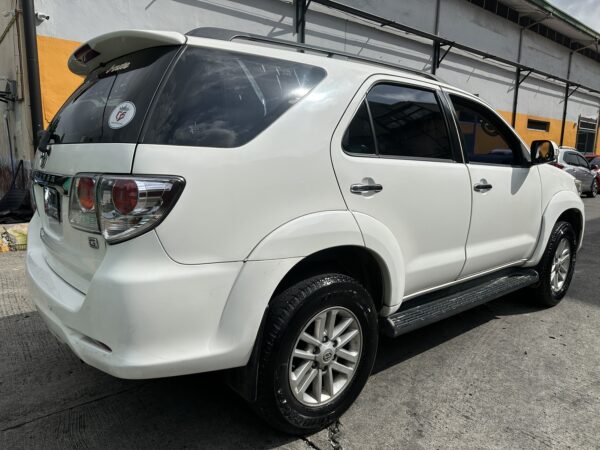 2014 Toyota Fortuner 2.5 G A/T - Image 7