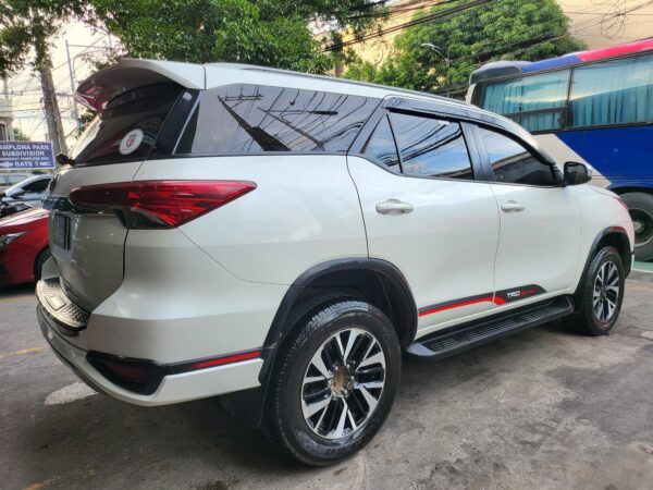 2019 Toyota Fortuner 2.4 G Diesel Loaded A/T - Image 6