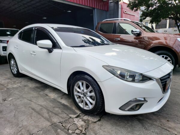 2016 Mazda 3 1.5 Skyactiv 30K KM A/T - Image 8